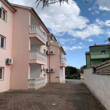 Apartman Dobric Fazana Exterior photo